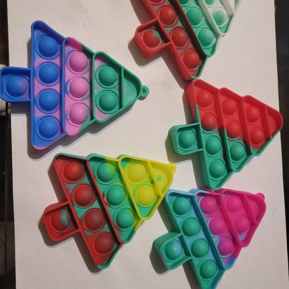 5 pack Christmas tree fidget poppers